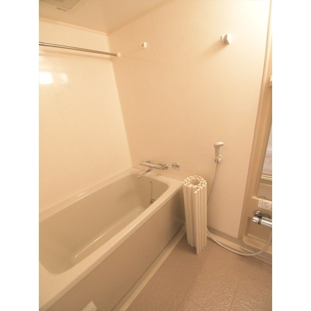 バス・シャワールーム　ゆったり過ごせるお風呂です