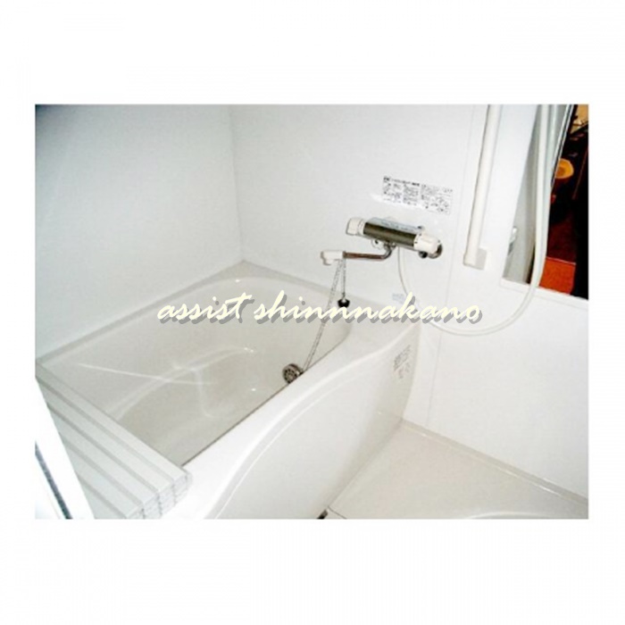 バス・シャワールーム　別号室の参考写真です