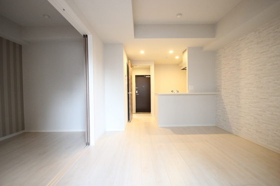 居室・リビング　※別部屋の写真です