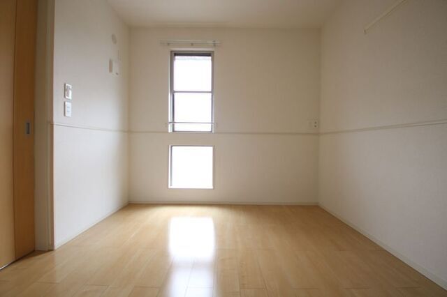 居室・リビング　※別室の参考写真の為、現況優先です。