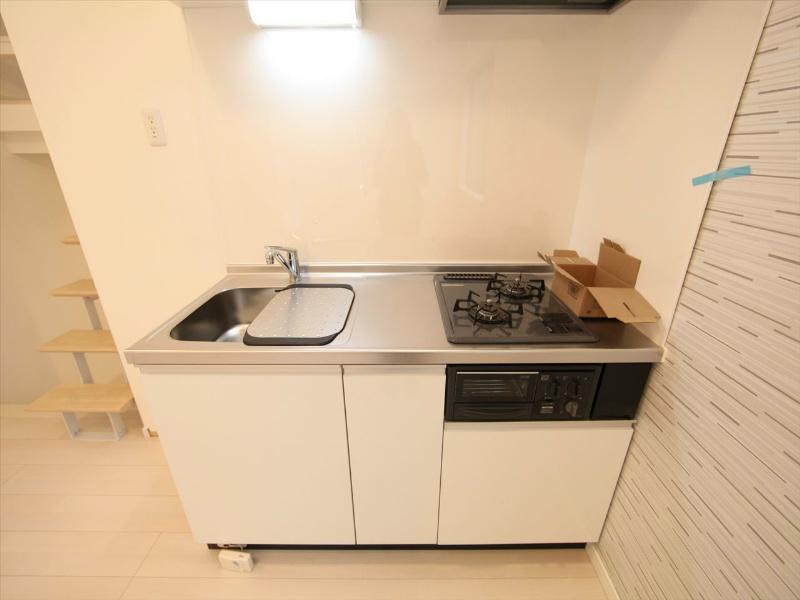 キッチン　システムキッチン（ガス2口グリル）冷蔵庫レンジ等用意できます