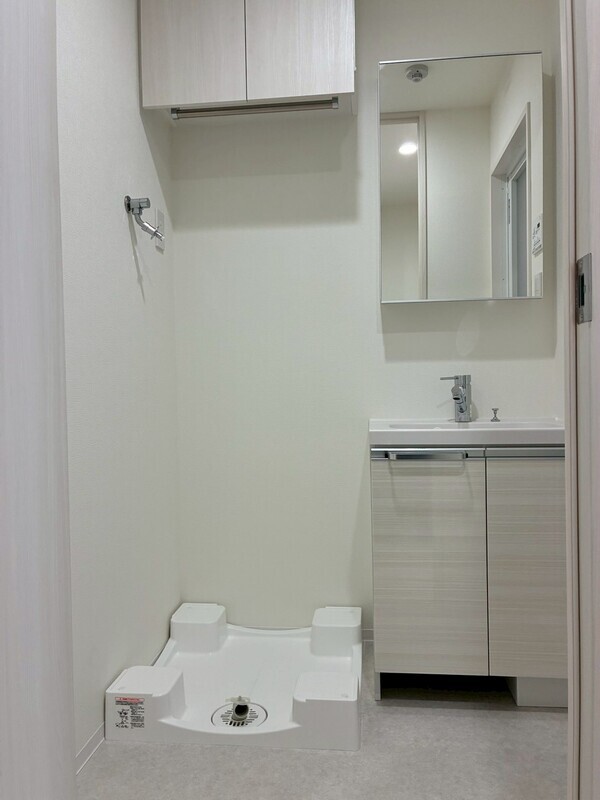 洗面設備　身支度に欠かせない独立洗面台♪