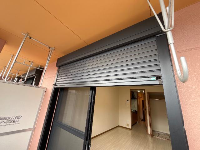 その他　窓シャッター