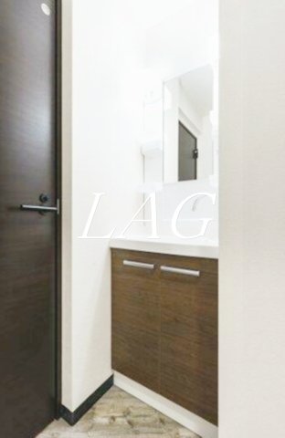 洗面設備　独立洗面台です。