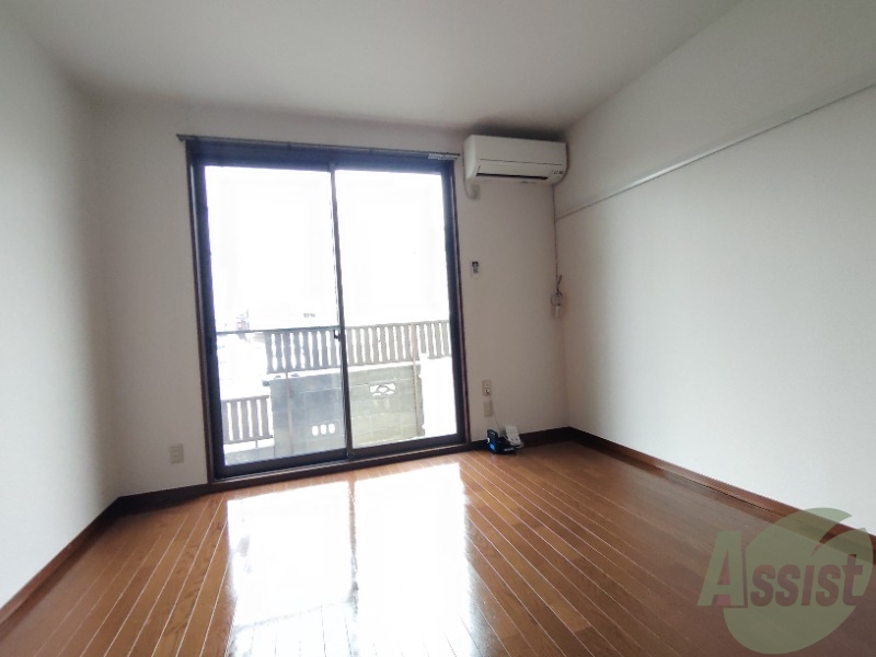 居室・リビング　７．２帖のリビングです。日光の向きは南東です。