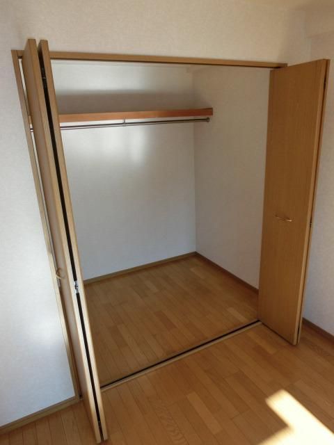 収納　奥行きのある大容量クローゼット