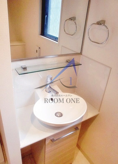 洗面設備　洗面台です。