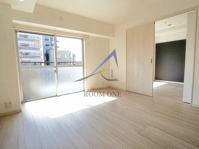 居室・リビング　洋室のお部屋です。