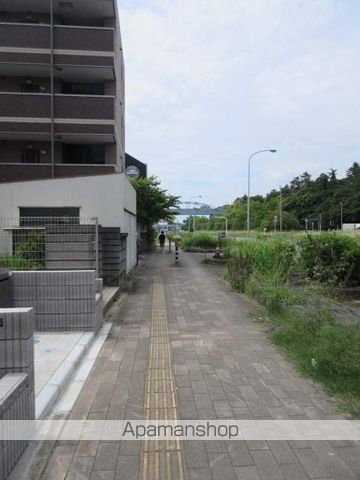 その他　前面道路（その他）まで1m