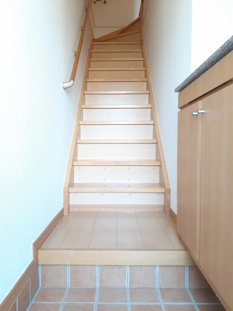 玄関　下駄箱付き！