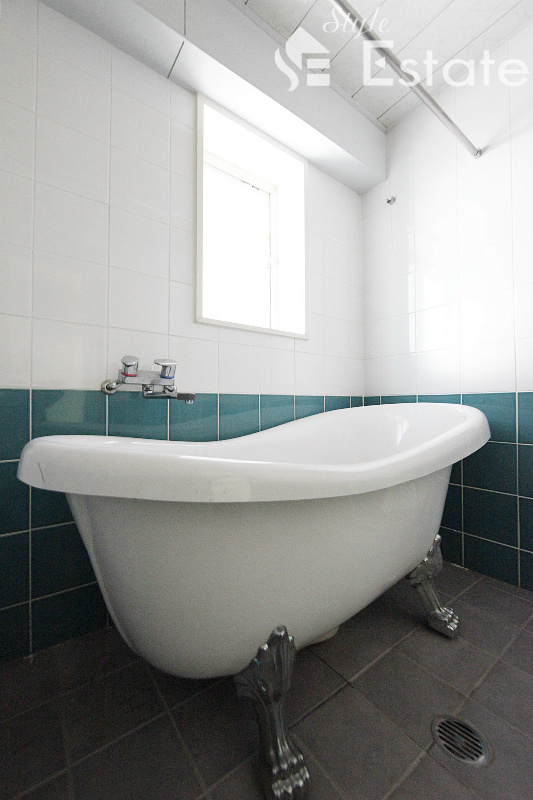 バス・シャワールーム　バスルーム