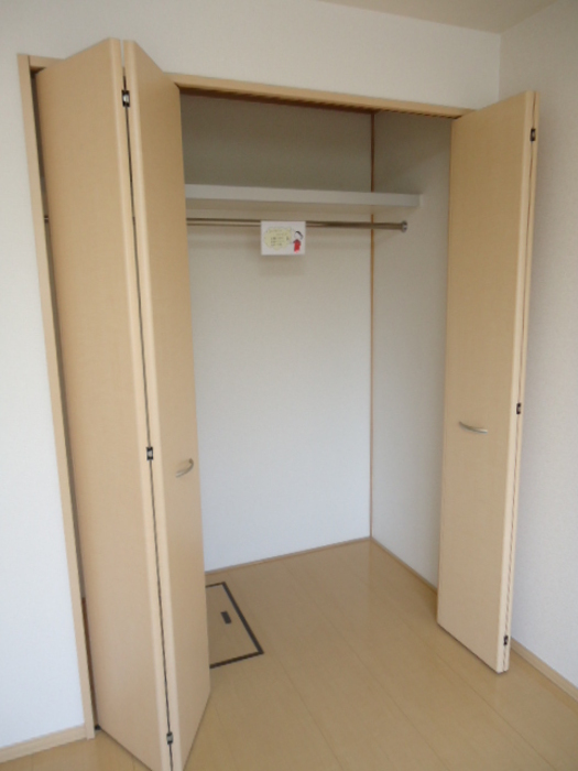 収納　クローゼット
