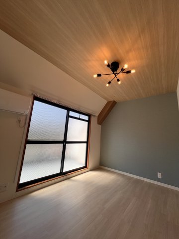 居室・リビング　ゆったり過ごせる居間です