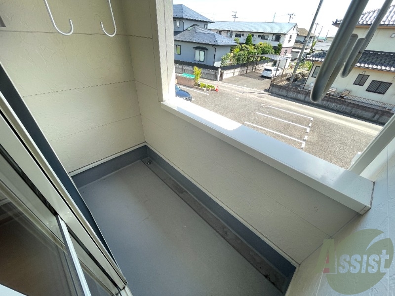 バルコニー　バルコニーはちょどいい大きさで使いやすそうですね！