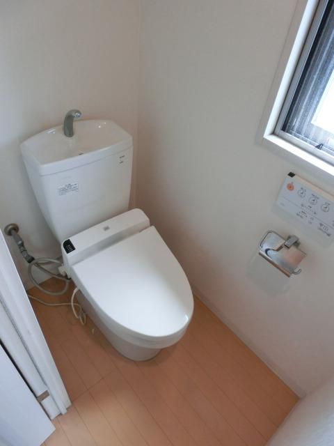トイレ　ウォシュレット