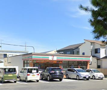 コンビニ　セブンイレブン（コンビニ）まで439m