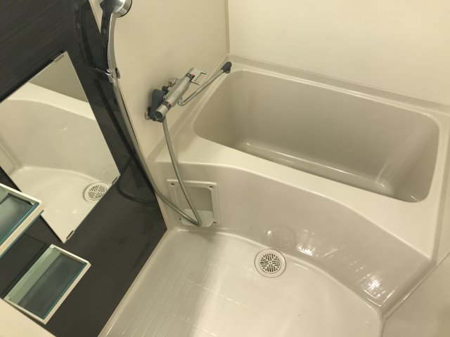 バス・シャワールーム　お風呂で日々の疲れを落としましょう