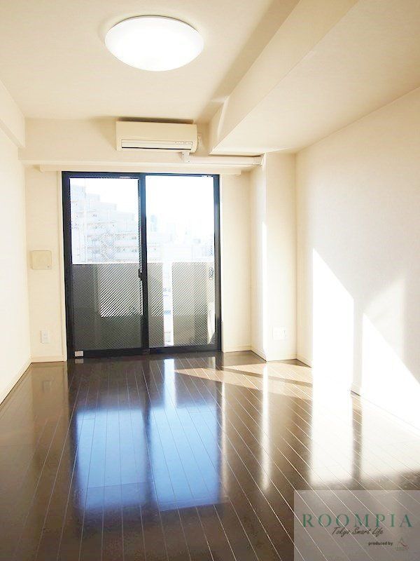 居室・リビング　※同タイプの別のお部屋です。