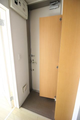 玄関　クレールメゾン　北区王子本町1