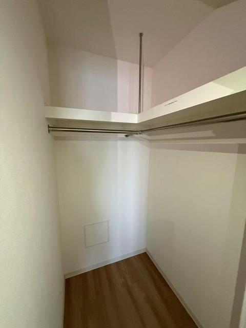 収納　ウォークインクローゼット