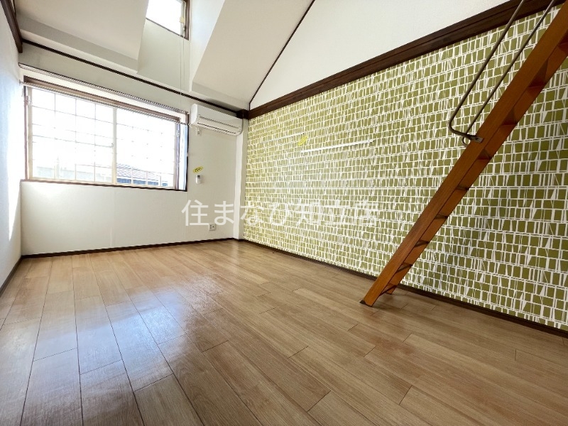 居室・リビング　同型別部屋写真