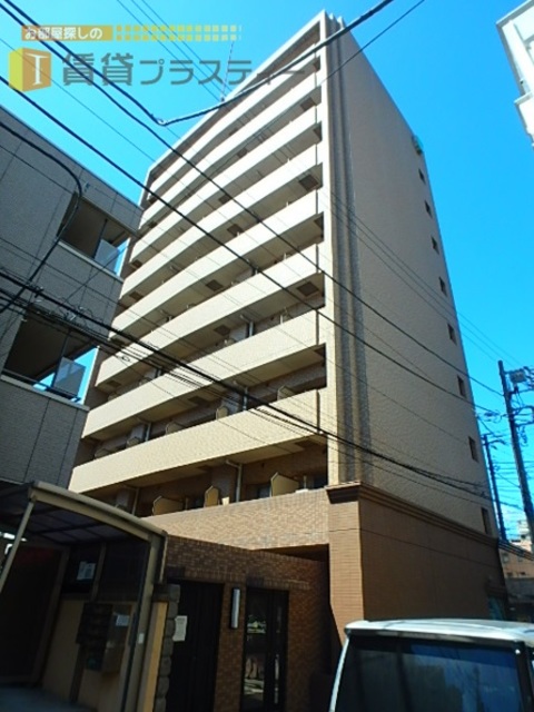 建物外観　きれいなタイル張りのオートロックマンションです。