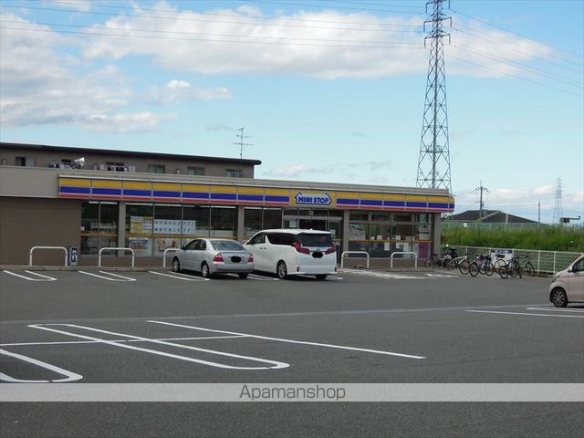 コンビニ　ミニストップ岸和田摩湯町店（コンビニ）まで636m