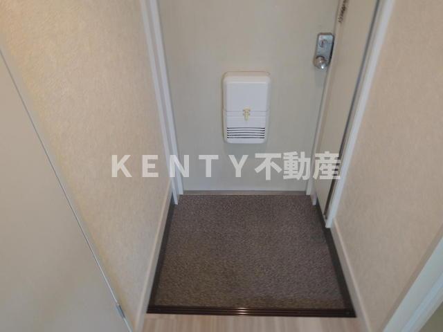 玄関　収納もある玄関です