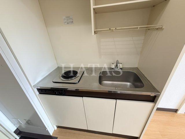キッチン　同物件別部屋のお写真です※床材等の色味が相違する場合がありま
