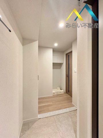 玄関　自社撮影写真