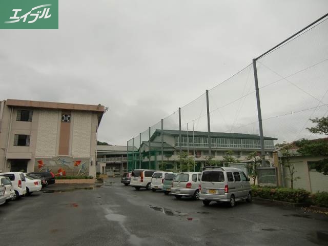 中学校　岡山市立石井中学校（中学校）まで1063m