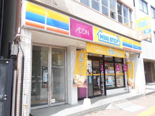 コンビニ　ミニストップ - 大手門3丁目店（コンビニ）まで241m