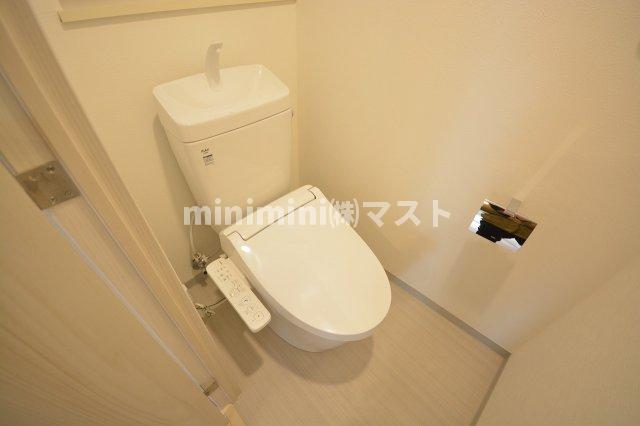 地下鉄千日前線 阿波座駅 徒歩5分 14階建 築4年のトイレ写真