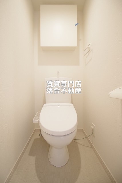 トイレ　ウォシュレット付き