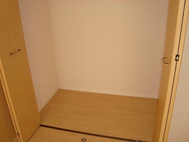 収納　ひまわり館