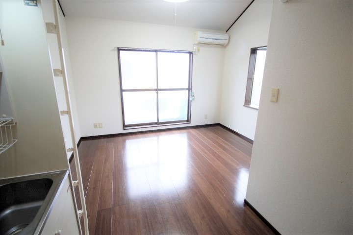 居室・リビング　※他部屋参考写真