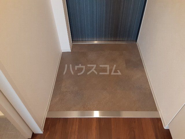 ヒヴィ・カーサ名駅西の玄関写真