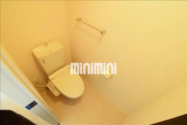 トイレ　電源付きのトイレです♪