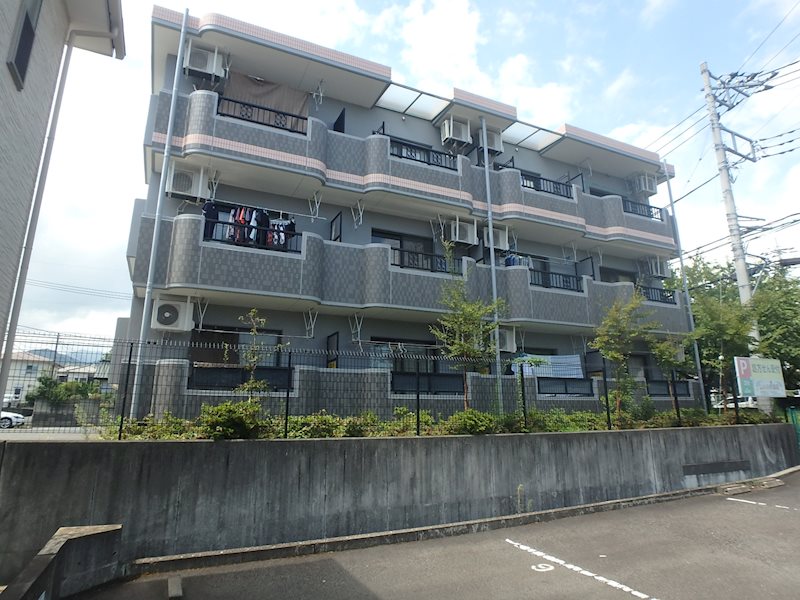 小田急小田原線 渋沢駅 徒歩15分 築23年