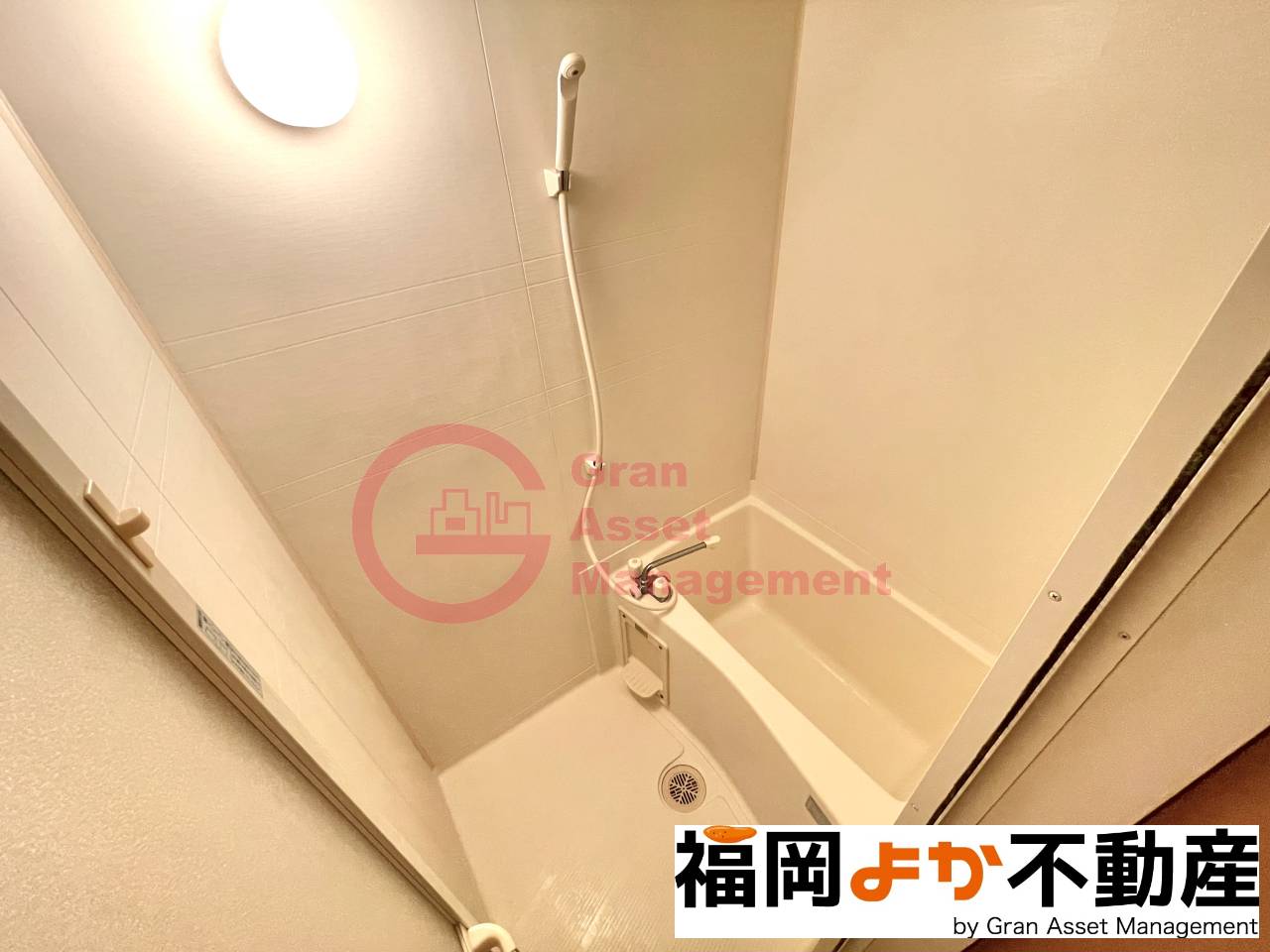 バス・シャワールーム　お風呂で日々の疲れを落としましょう