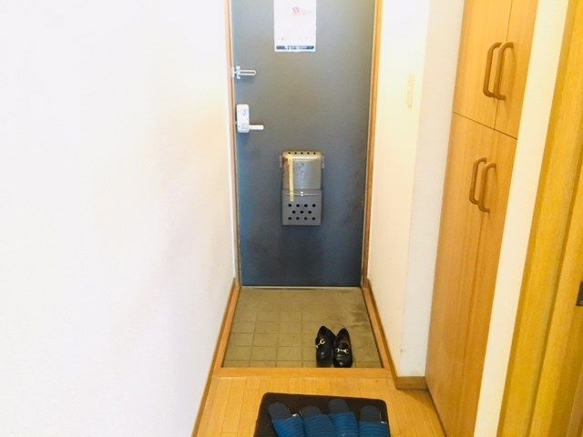 東急東横線 綱島駅 徒歩9分 2階建 築29年の玄関写真