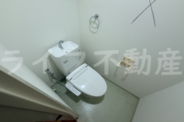 トイレ　清潔感のあるトイレです