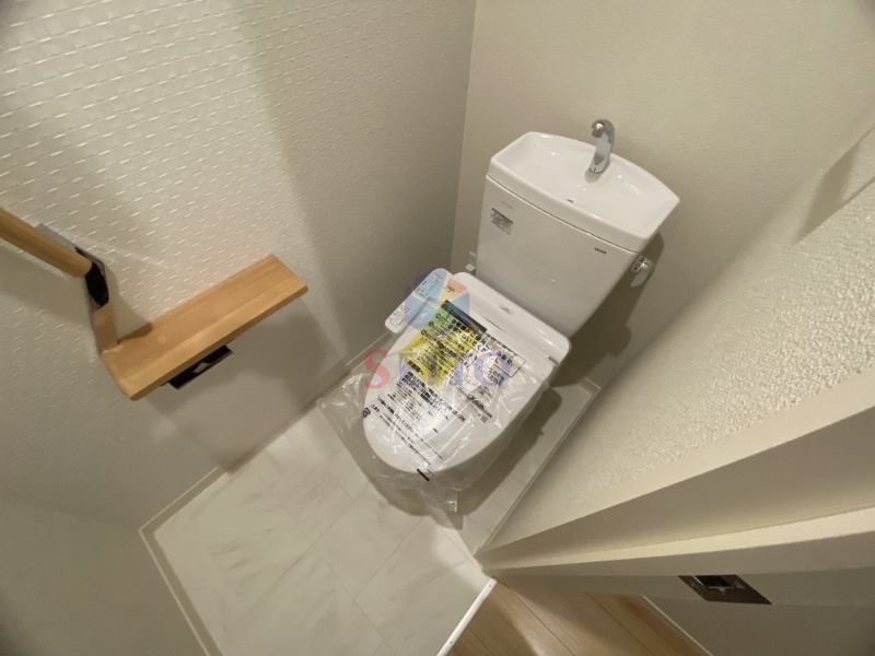 阪急宝塚線 服部天神駅 徒歩5分 3階建 築3年のトイレ写真
