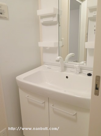 洗面設備　シャワー付き洗面台