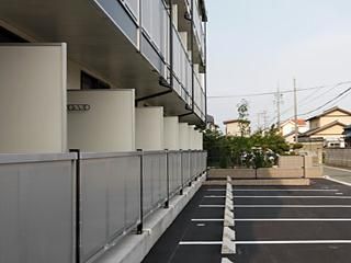 【豊川市美園のマンションの駐車場】