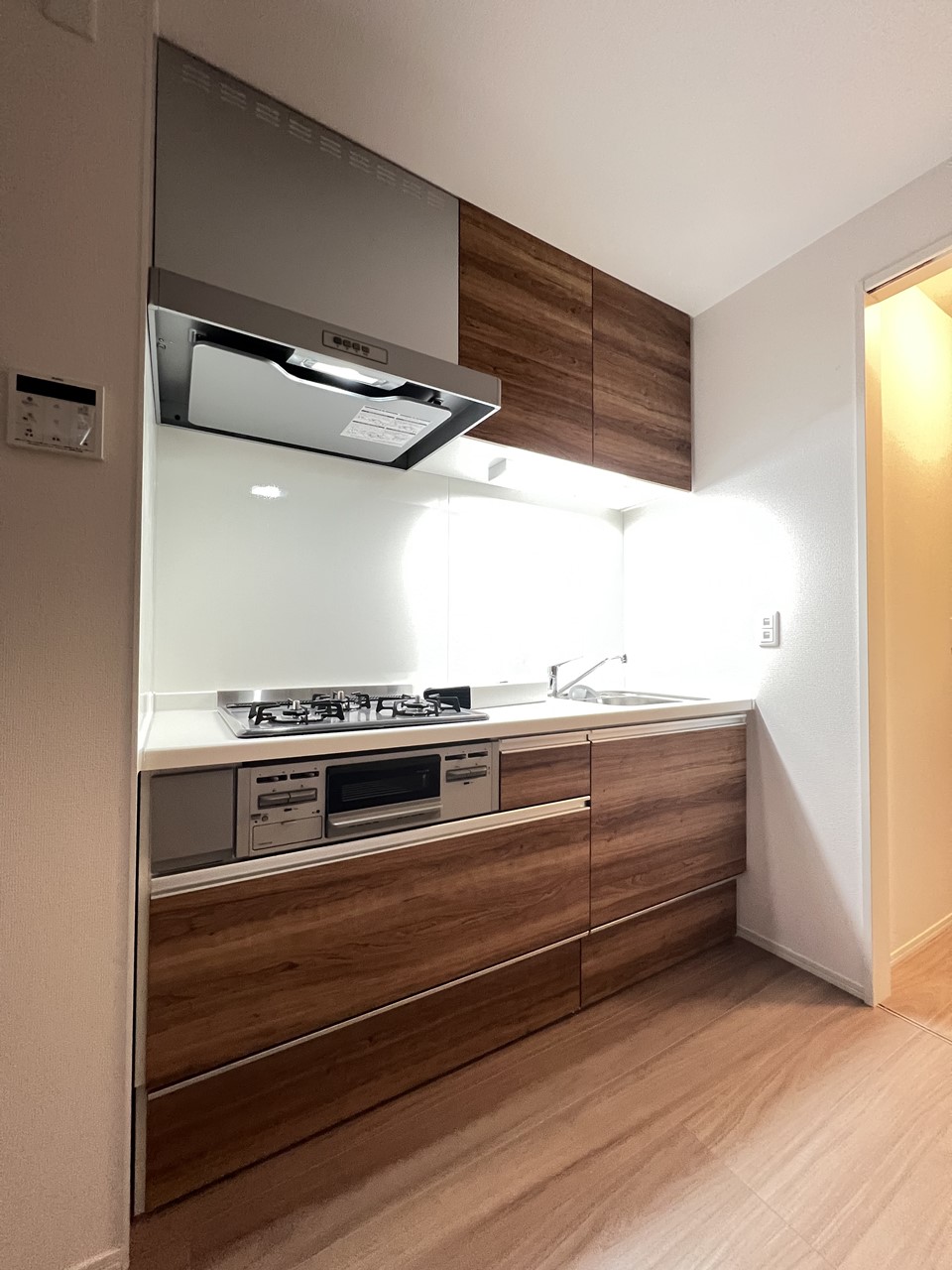 キッチン　※同物件、別部屋の写真です。