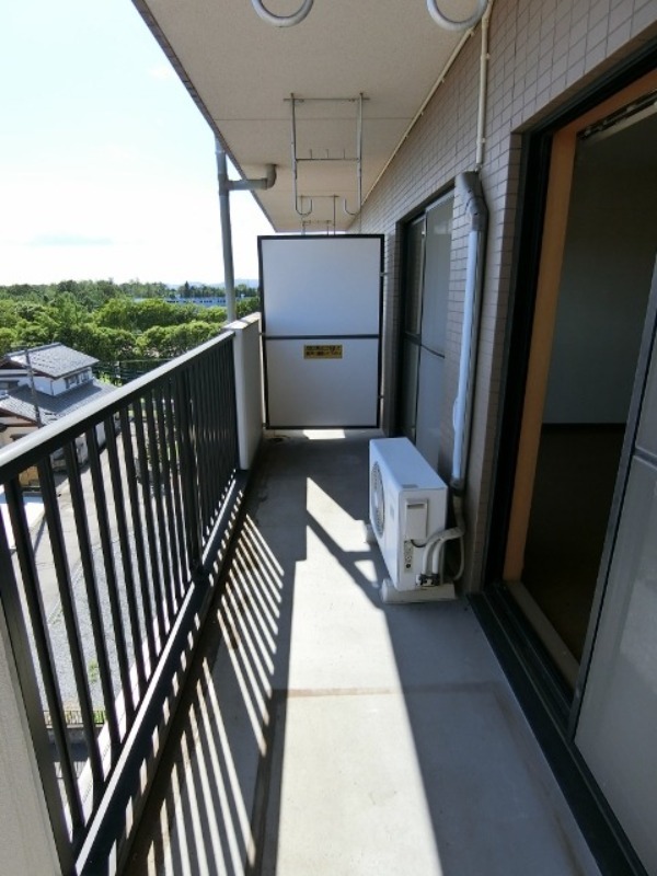 バルコニー　図面と現状に相違がある場合には現状を優先