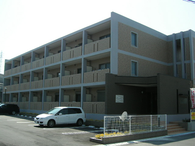 神戸市西区南別府のマンションの建物外観
