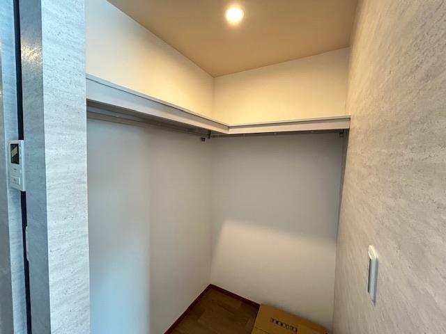 収納　同タイプの別部屋の写真です