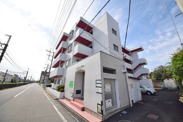 狭山市新狭山のマンションの建物外観